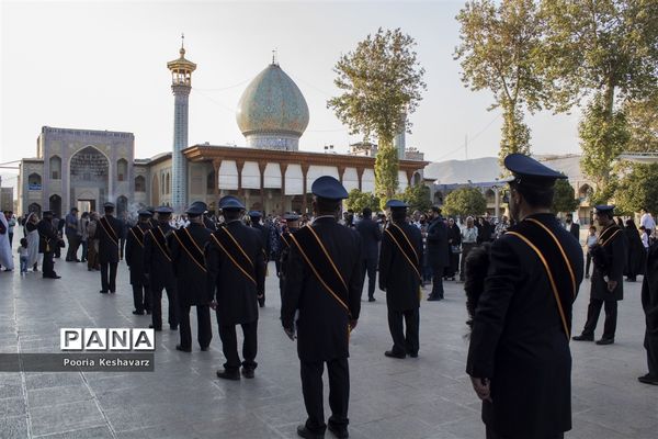 سیاهپوش شدن حرم مطهر شاهچراغ در شرف محرم