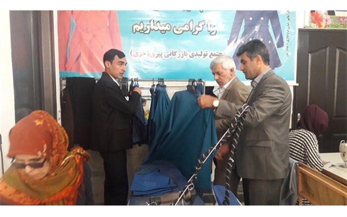 بازدید معاون مدیرکل و مدیر آموزش و پرورش خوی از روند تولید و توزیع پوشاک همسان سازی مدارس