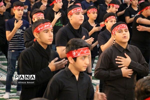 سوگواره دانش‌آموزی «احلی من العسل» در ساری