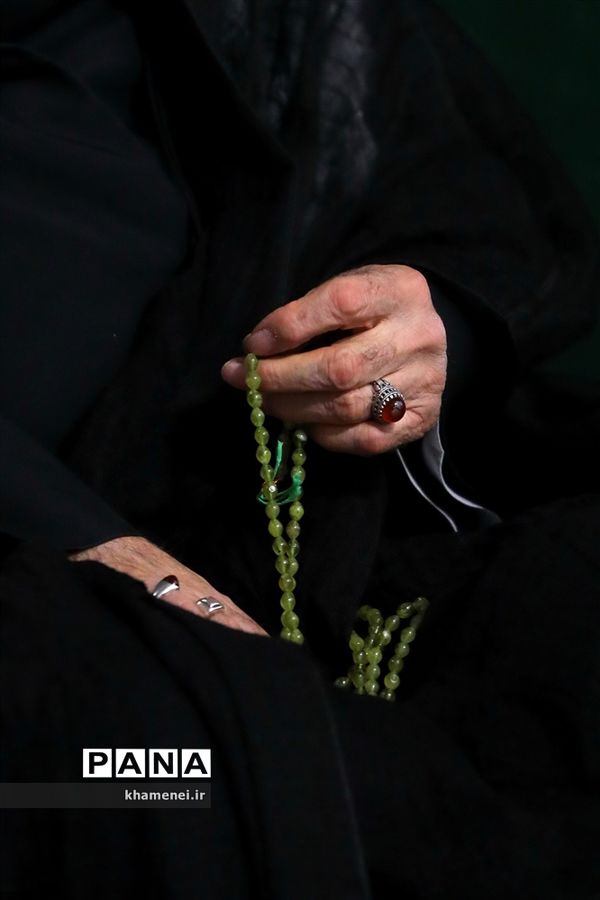 اولین شب مراسم عزاداری حضرت اباعبدالله الحسین (ع) در حسینیه امام خمینی