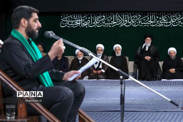 اولین شب مراسم عزاداری حضرت اباعبدالله الحسین (ع) در حسینیه امام خمینی