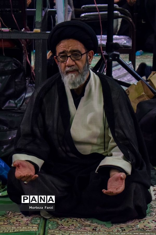 شبی با شهدا