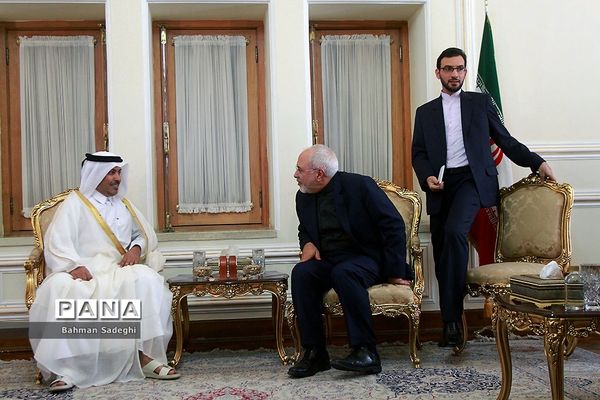 تقدیم استوارنامه سفرای جدید به ظریف