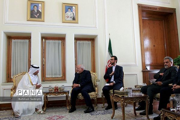 تقدیم استوارنامه سفرای جدید به ظریف