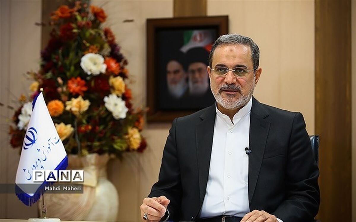 تشریح برنامه‌های تحول‌آفرین مدارس و نظام آموزشی کشور برای استانداران توسط بطحایی