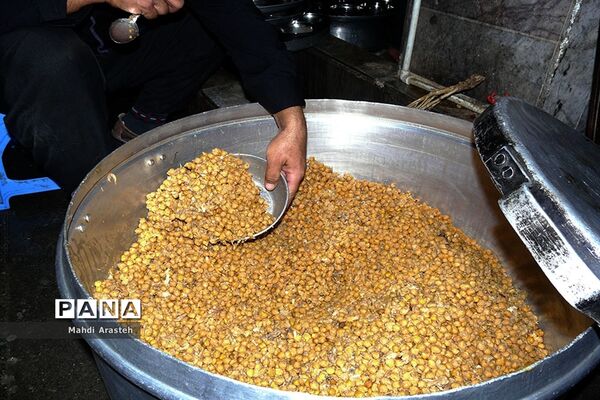 پخت بزباش غذای نذری شهرستان خوسف خراسان جنوبی