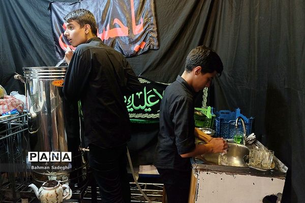 خادمان حسینی