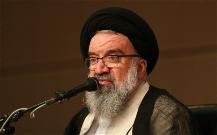 آیت الله خاتمی: سیدالشهدا متعلق به جناح خاصی نیست
