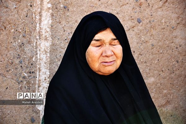 حضور دسته‌های سینه زنی برسر مزار شهید قهرمان شهرستان خوسف  خراسان جنوبی