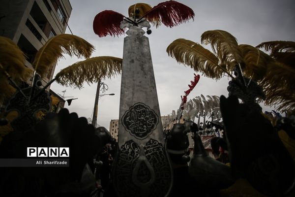 سوگواری تاسوعای حسینی در خیابان گرگان تهران