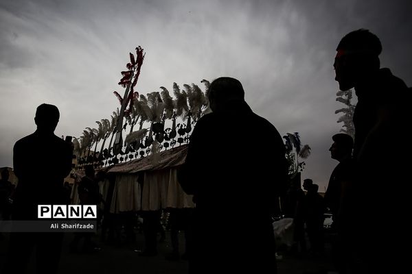 سوگواری تاسوعای حسینی در خیابان گرگان تهران
