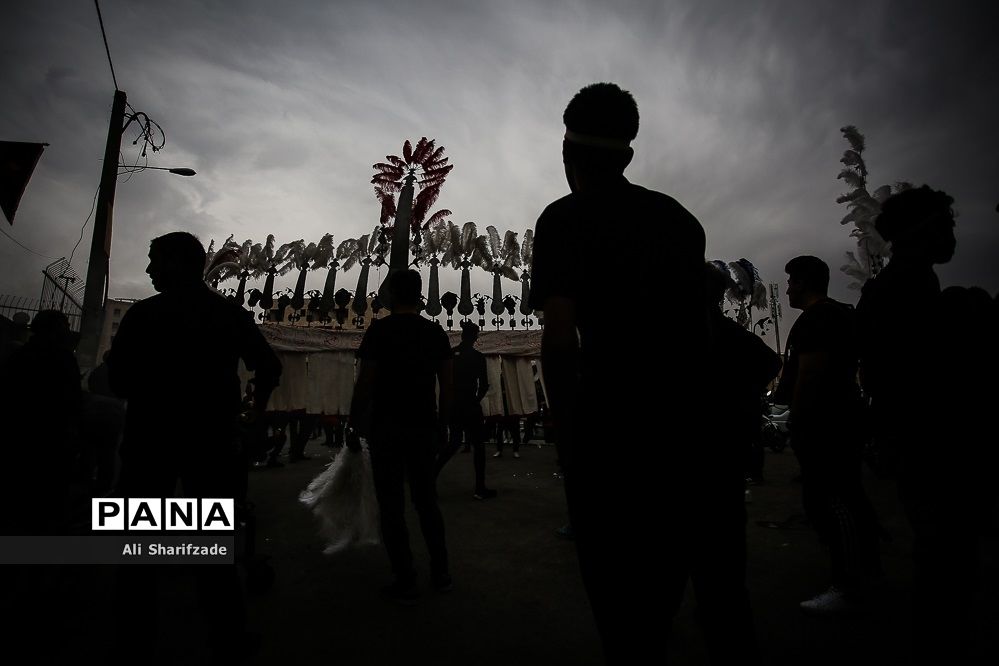 سوگواری تاسوعای حسینی در خیابان گرگان تهران