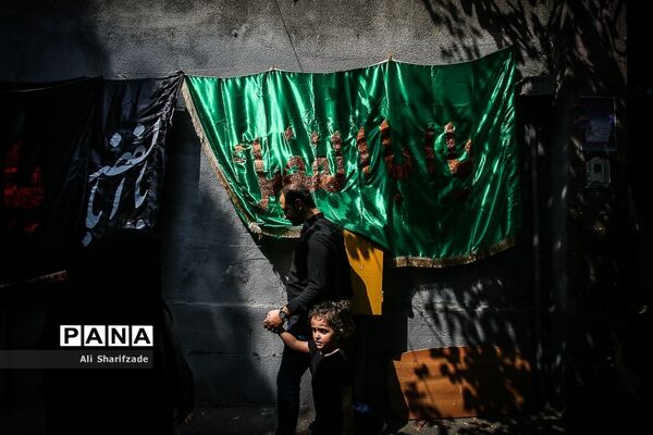 سوگواری تاسوعای حسینی در خیابان گرگان تهران