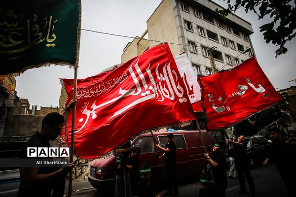 سوگواری تاسوعای حسینی در خیابان گرگان تهران