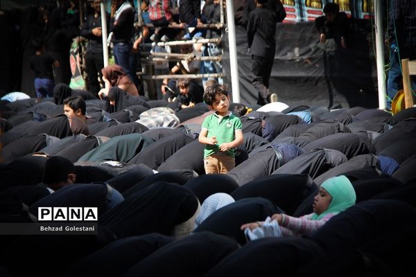 نماز ظهر عاشورا در ارومیه