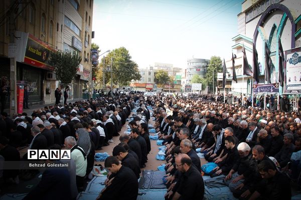 نماز ظهر عاشورا در ارومیه