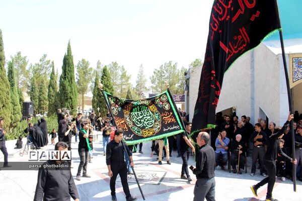 عاشورای حسینی در میدان شهدا ی گمنام یزد