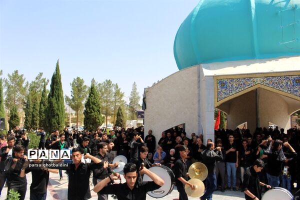 عاشورای حسینی در میدان شهدا ی گمنام یزد