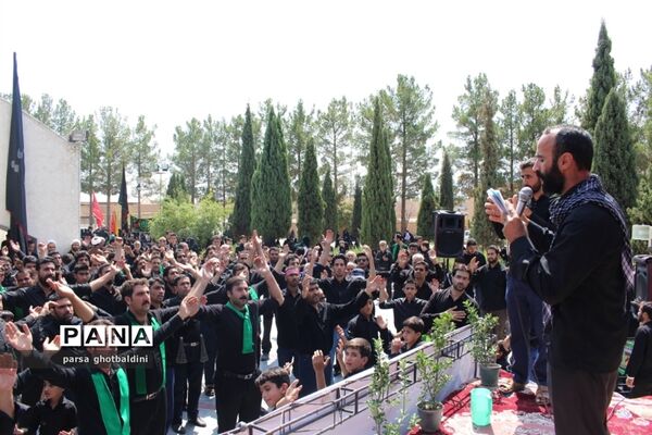 عاشورای حسینی در میدان شهدا ی گمنام یزد