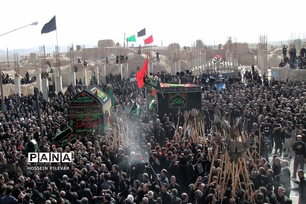 مراسم نخل گردانی در شهرستان خوسف