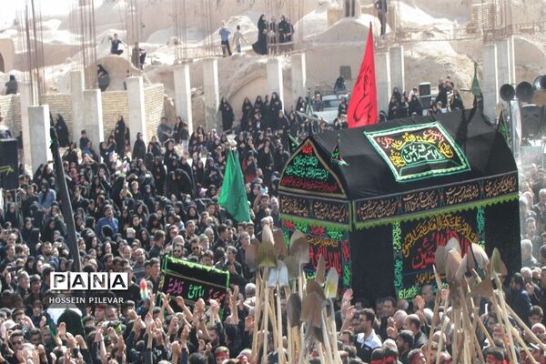 مراسم نخل گردانی در شهرستان خوسف