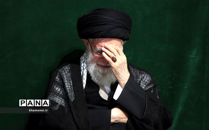 مراسم عزاداری شام غریبان در حسینیه امام خمینی (ره) برگزار شد