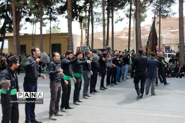 برگزار نمازظهرعاشورا و عزاداری در قتلگاه