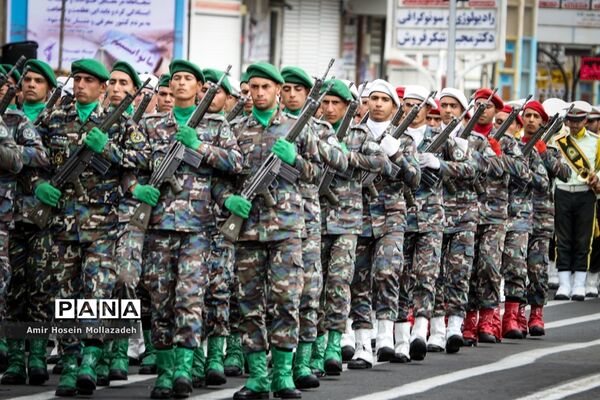رژه نیروهای مسلح در ارومیه