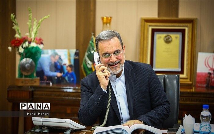 گفت‌وگوی تلفنی وزیر آموزش‌وپرورش با تازه‌معلم سراوانی: انتخاب شغل معلمی از سوی شما برای ما افتخارآمیز و غرورآفرین بود