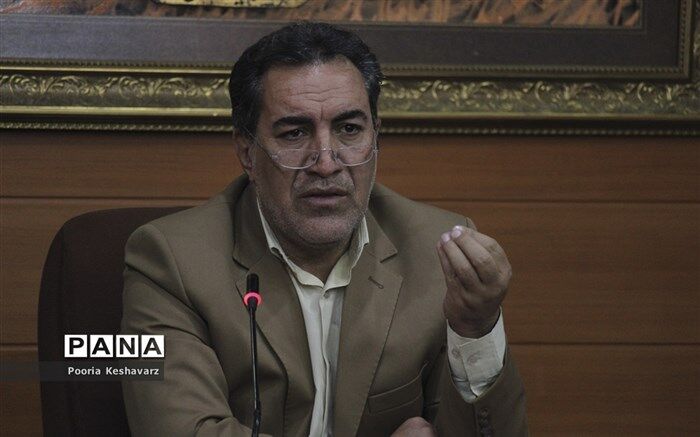 مدیر کل آموزش و پرورش فارس: سهم دختران دانش آموز از بودجه‌های جاری مناسب نیست