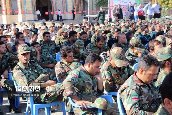 آیین غبار روبی مزار شهدا به مناسبت گرامیداشت هفته دفاع مقدس در ارومیه