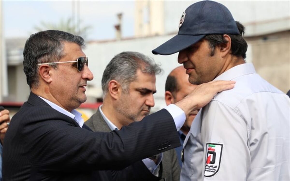 آتش‌نشانان ساری با حضور استاندار مازندران تجلیل شدند