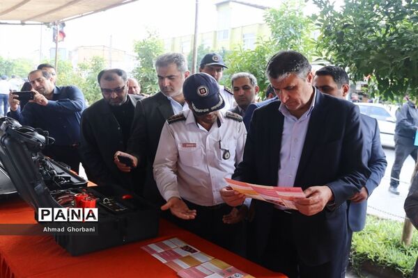 تجلیل از آتش‌نشانان ساری