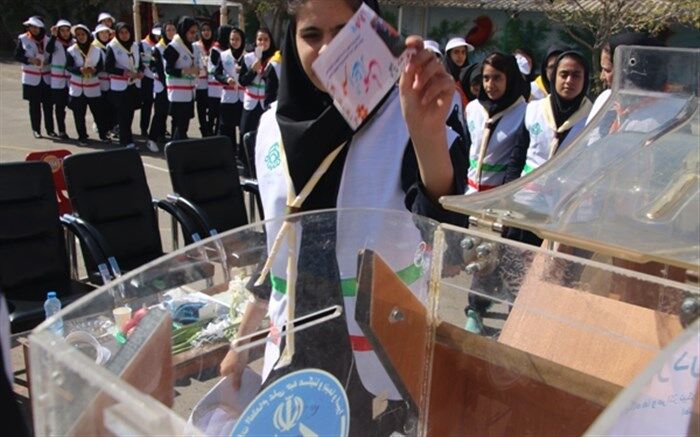 توزیع 280 هزار پاکت جشن عاطفه‌ها در مدارس آذربایجان شرقی
