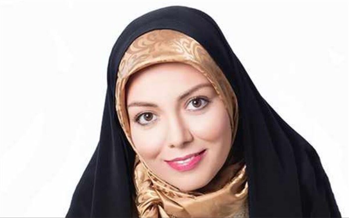 تصویر آزاده نامداری سال‌ها پیش در یک جشن تولد