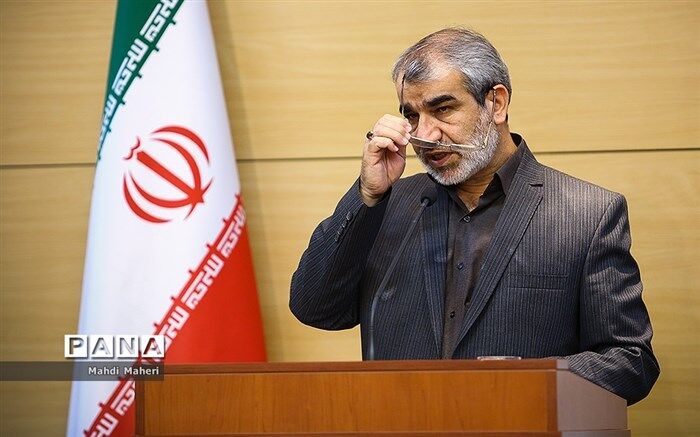 کدخدایی: هرجا ضربه خورده‌ایم به دلیل فاصله گرفتن از قانون اساسی بوده است