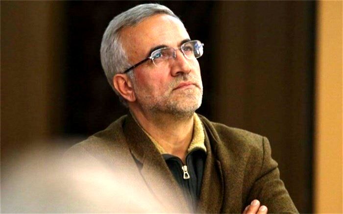 از تلاش برای بقا تا تهدید به تعلیق؛ آقای رئیس صندلی‌اش را دوست دارد