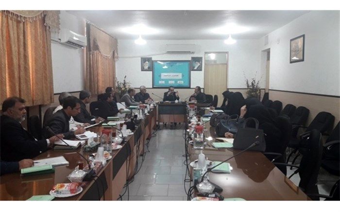 تاکید‌ مدیر آموزش و پرورش ناحیه 3 قم بر درگیر کردن خانواده‌ها در یادگیری دانش آموزان