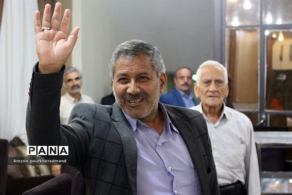 اولین نشست شورای دبیران دبیرستان پسرانه استعدادهای درخشان  شهید صدوقی دوره دوم ناحیه 2 یزد