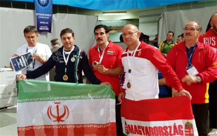 کشتی آزاد قهرمانی پیشکسوتان جهان؛ رحمتی به مدال طلا رسید