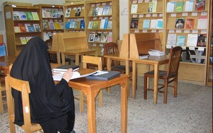 2500 نفر در کتابخانه های عمومی تکاب عضو فعال هستند