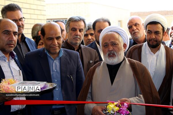 بهره برداری از چند طرح خیرین توسط مدیر کل آموزش و پرورش استان یزد