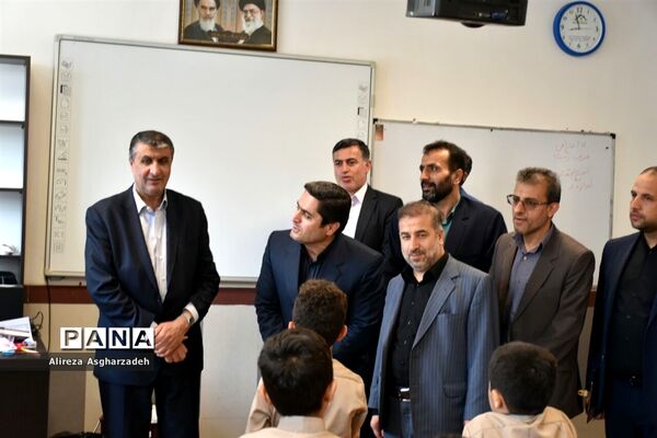 بازدید استاندار و مدیرکل آموزش‌وپرورش مازندران از مدارس بابلسر