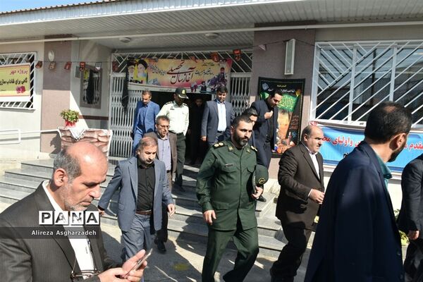 بازدید استاندار و مدیرکل آموزش‌وپرورش مازندران از مدارس بابلسر