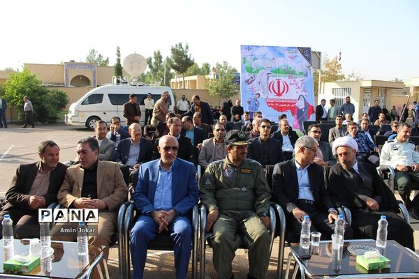 نواخته شدن زنگ آغاز سال تحصیلی در فارس