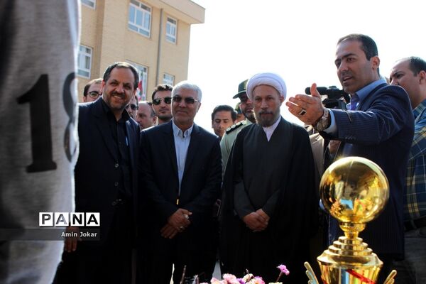 نواخته شدن زنگ آغاز سال تحصیلی در فارس