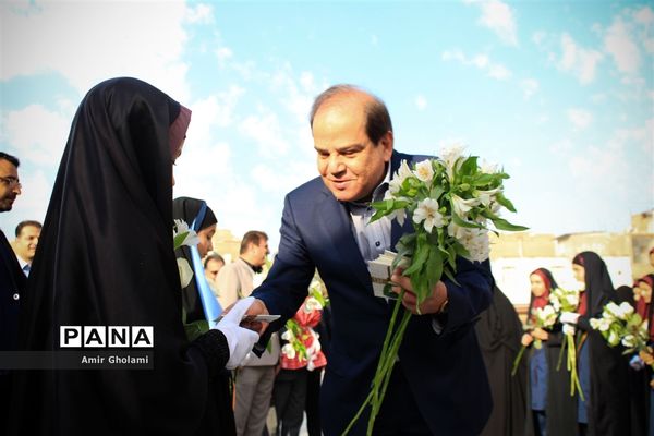 آیین گشایش دبستان امید آینده در چهاردانگه