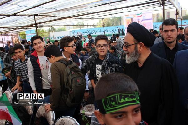 آیین آغاز سال تحصیلی جدید و  هفته دفاع مقدس در تبریز