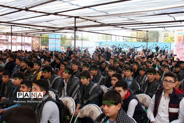 آیین آغاز سال تحصیلی جدید و  هفته دفاع مقدس در تبریز