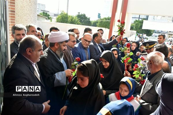 آغاز سال تحصیلی با حضور استاندار و‌ مدیرکل آموزش‌ و پرورش مازندران در بابلسر